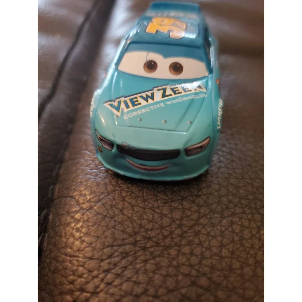 Disney Pixar Cars #39 View Zeen Buck Bearingly 1:55